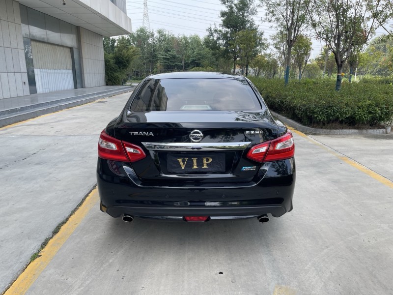 济宁19年日产天籁6