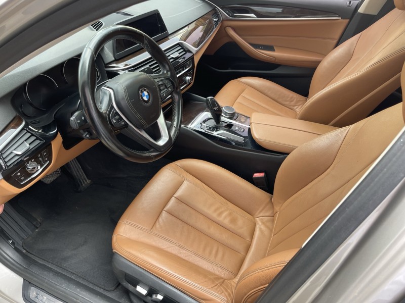 济宁18年宝马5系5