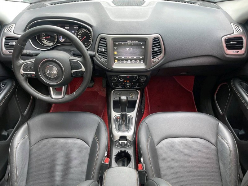 济宁18年Jeep指南者7