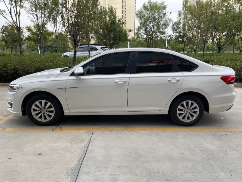 济宁21年大众朗逸7