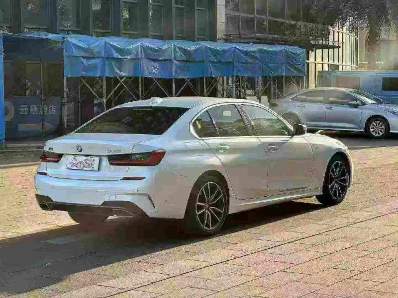 佛山20年宝马3系8