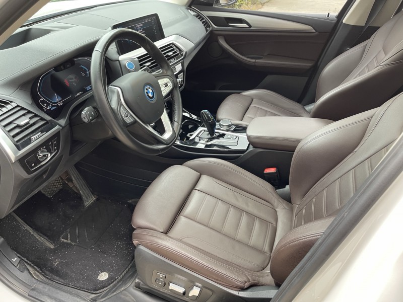 济宁21年宝马IX34