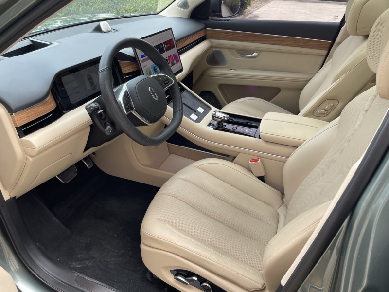 济宁23年华为智选问界9