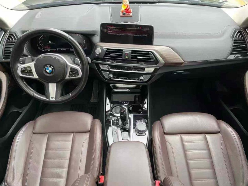 济宁21年宝马X36