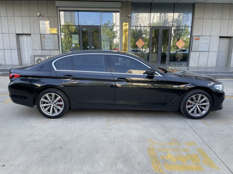 济宁18年宝马5系3
