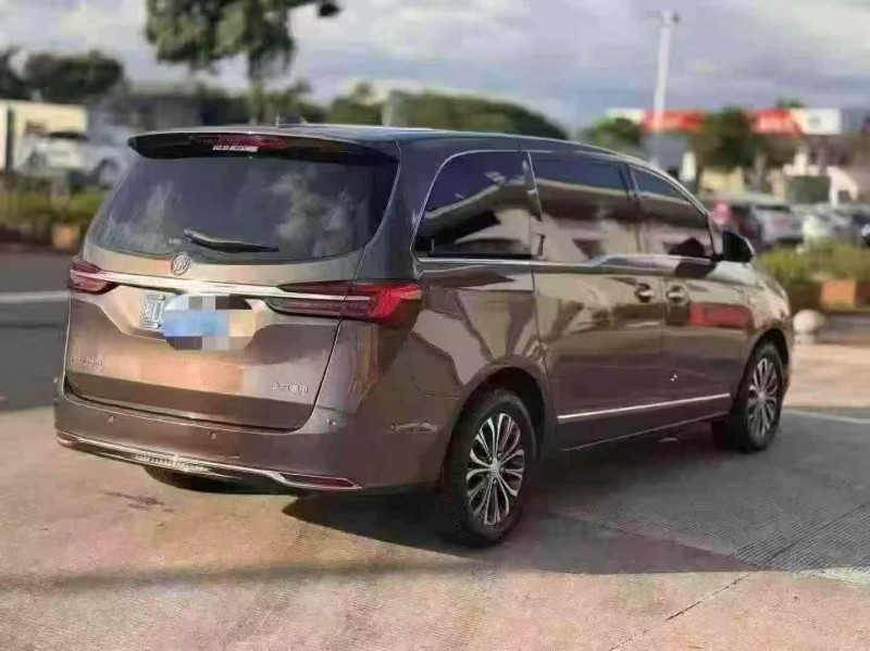 厦门21年别克GL88