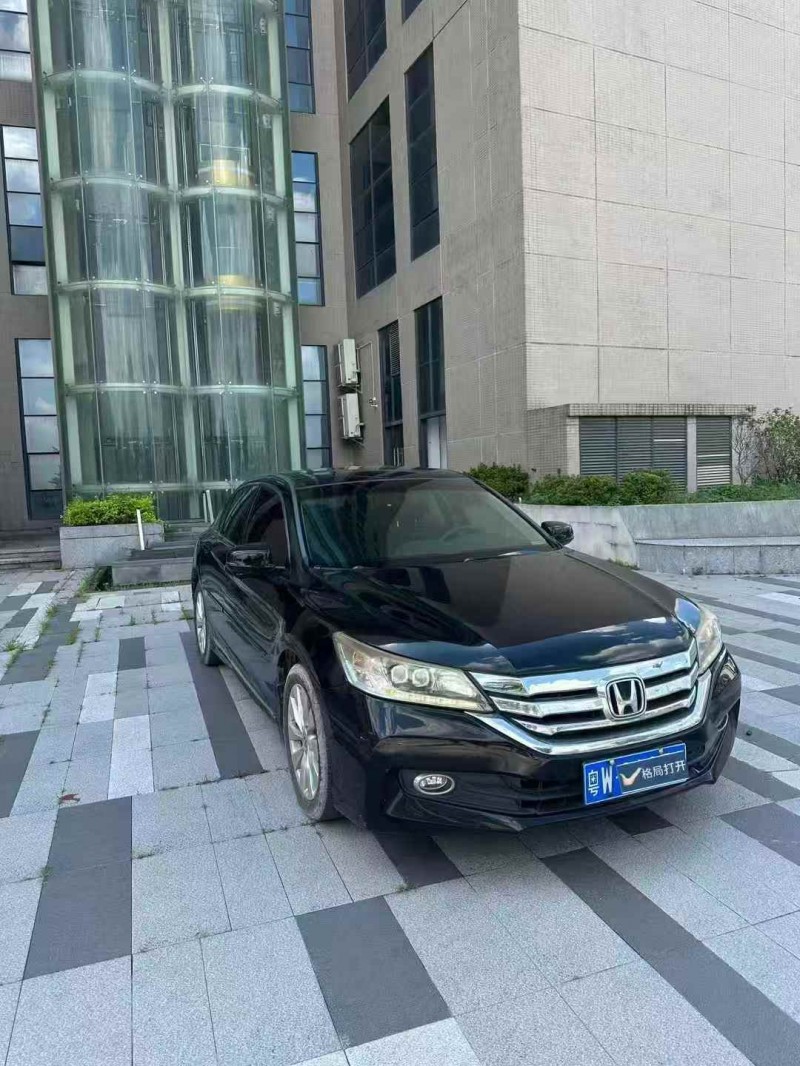 东莞15年本田雅阁2