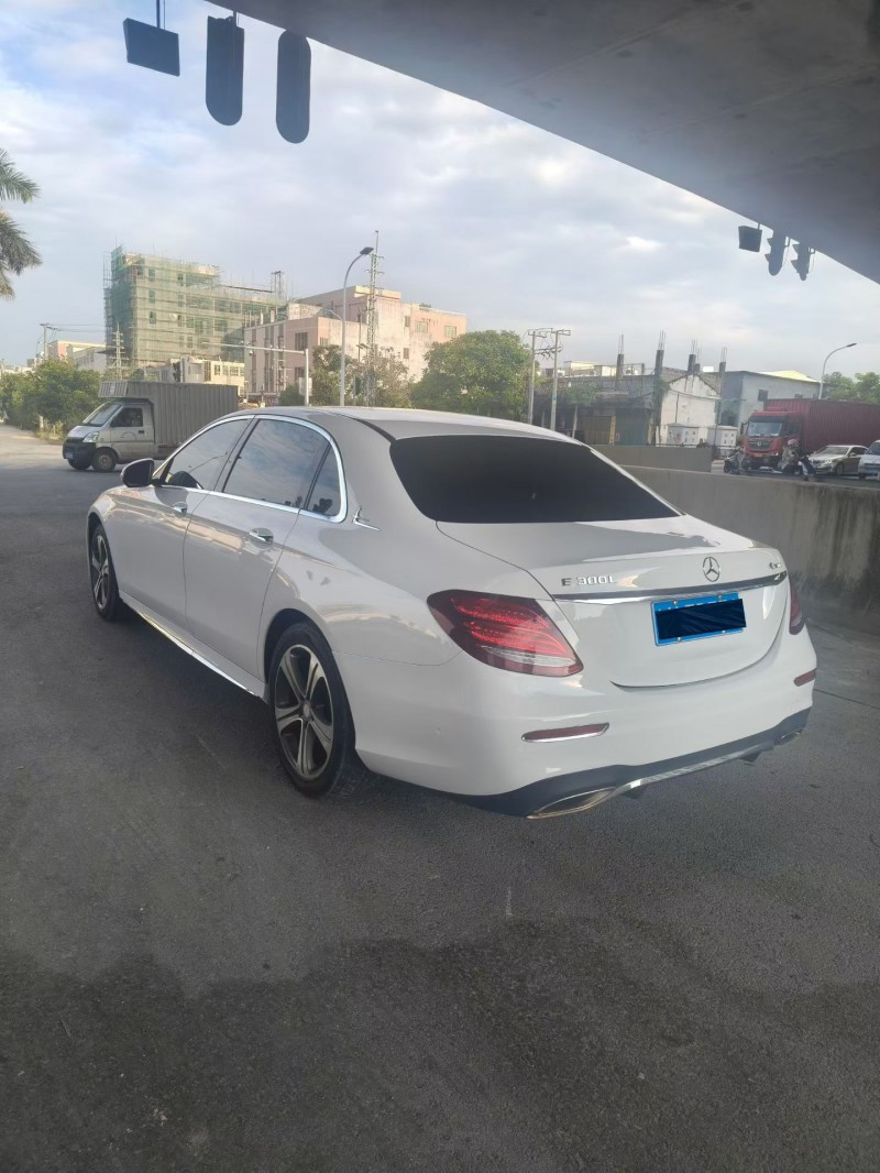 汕头16年奔驰E8