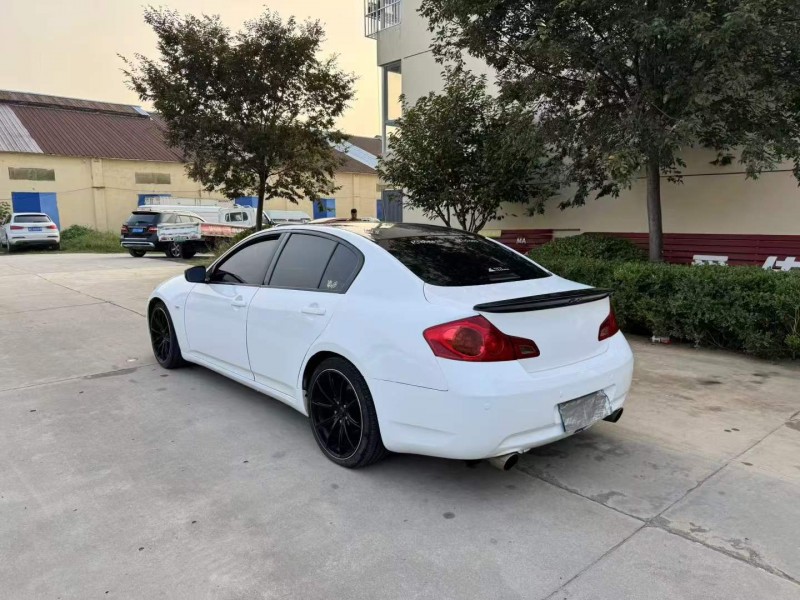 徐州11年英菲尼迪G373