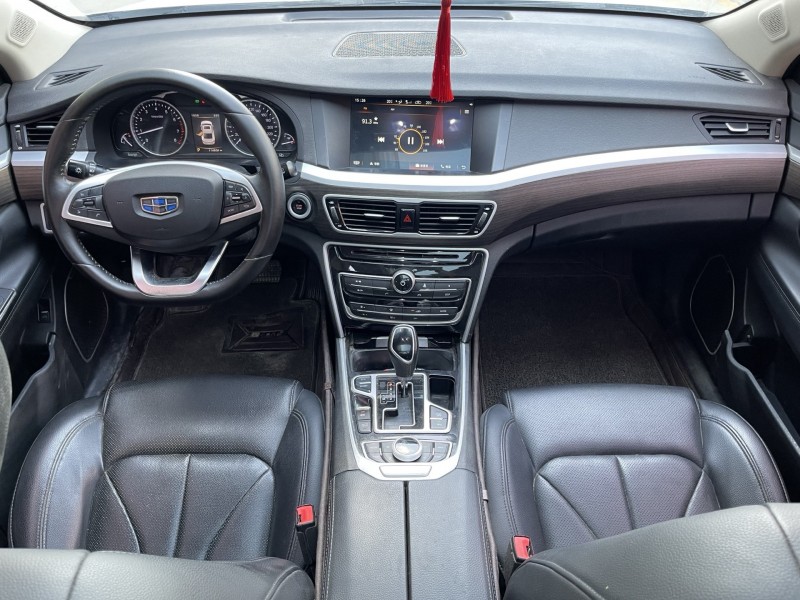 济宁18年吉利博瑞4