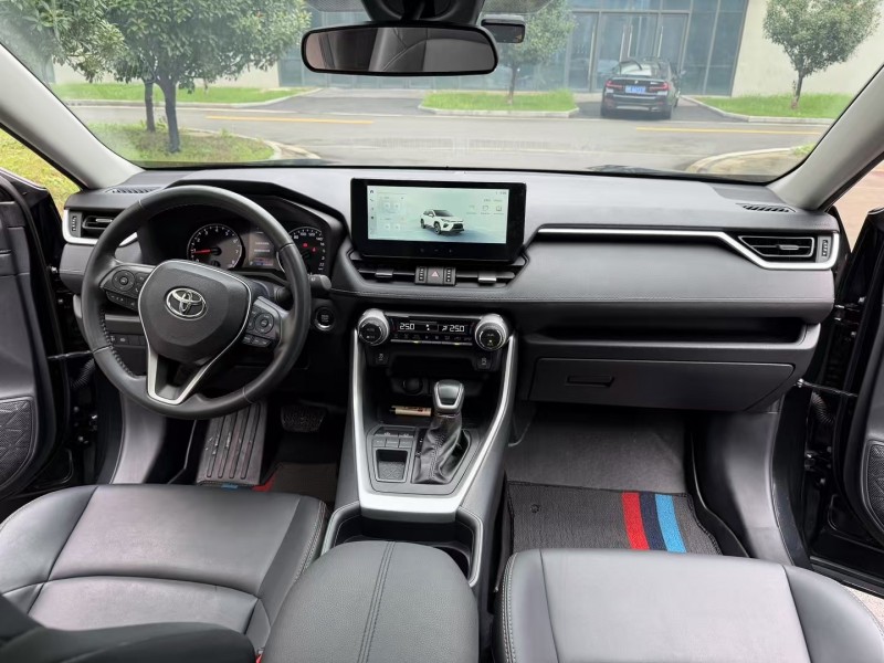 徐州23年丰田威兰达5