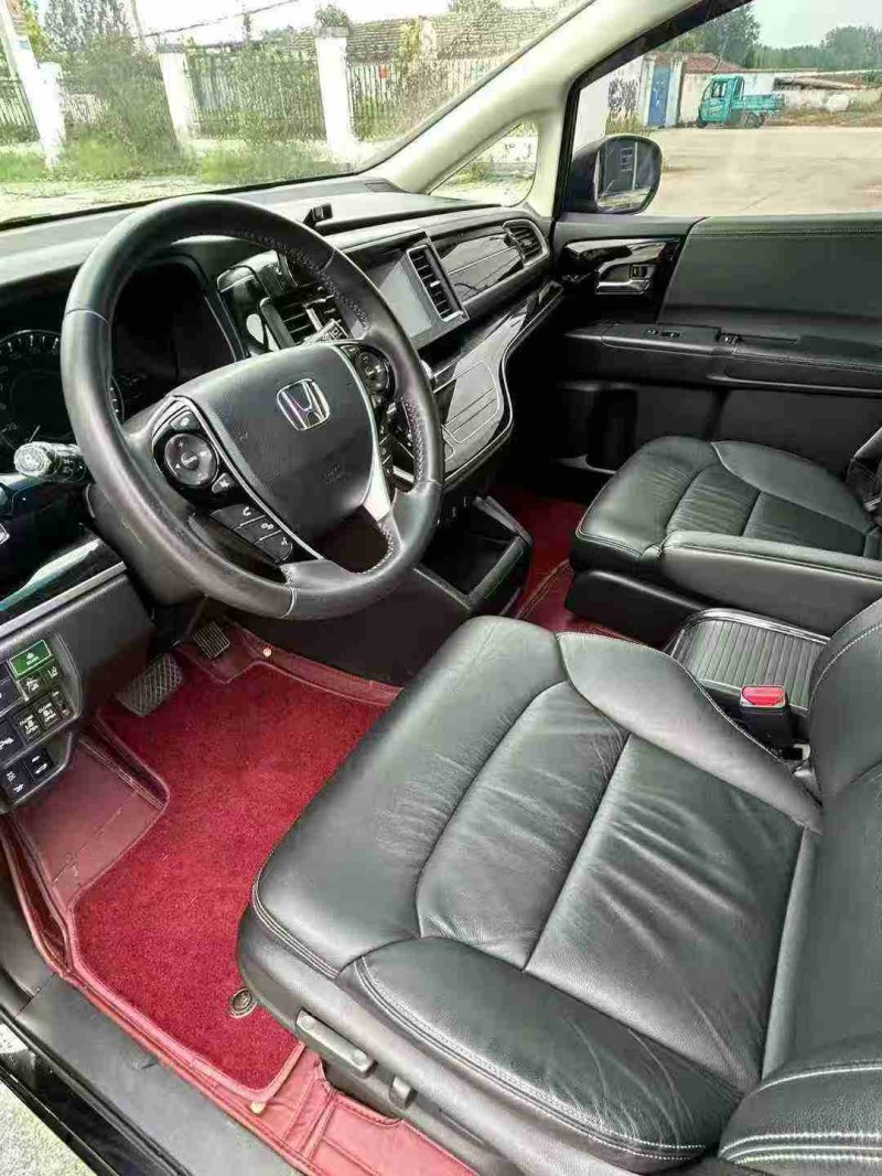 徐州21年本田艾力绅8
