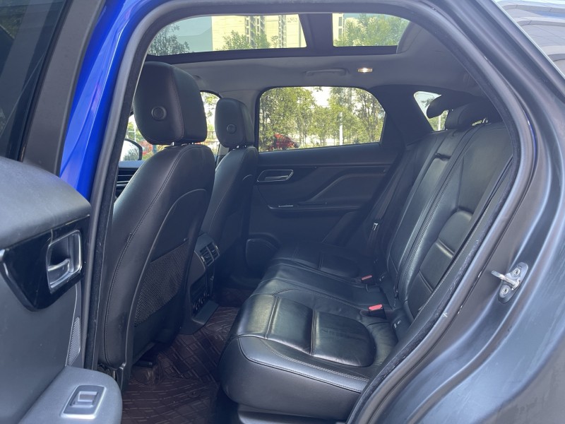 济宁17年捷豹F-PACE6