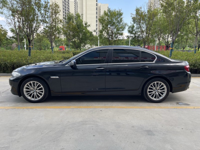 济宁14年宝马5系8