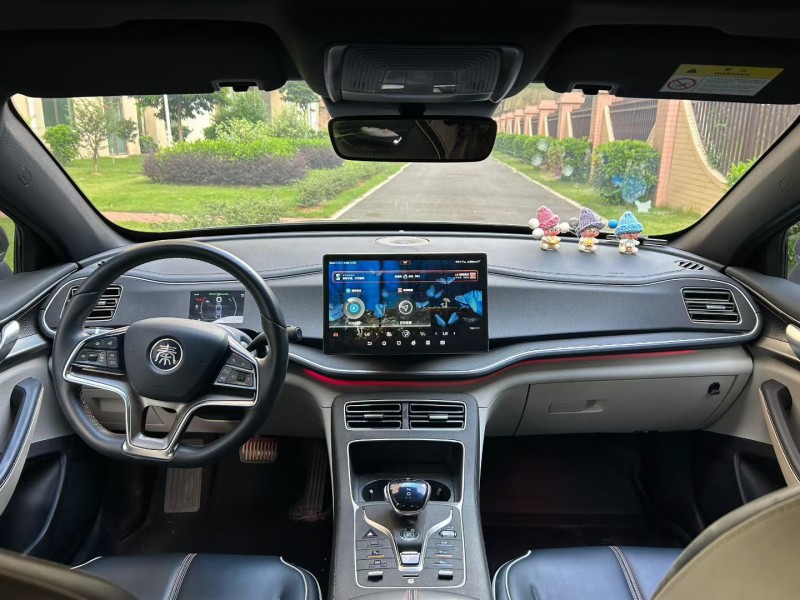 东莞22年比亚迪秦7