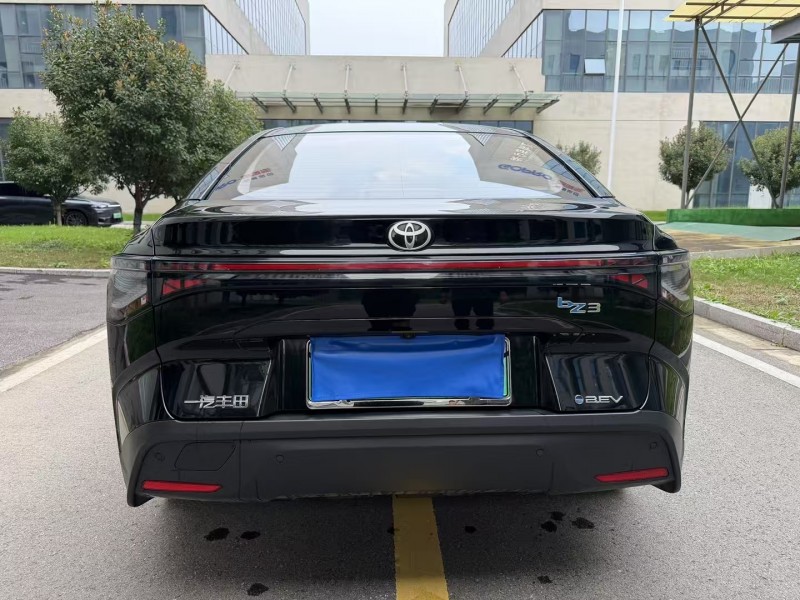 徐州23年丰田BZ4X9
