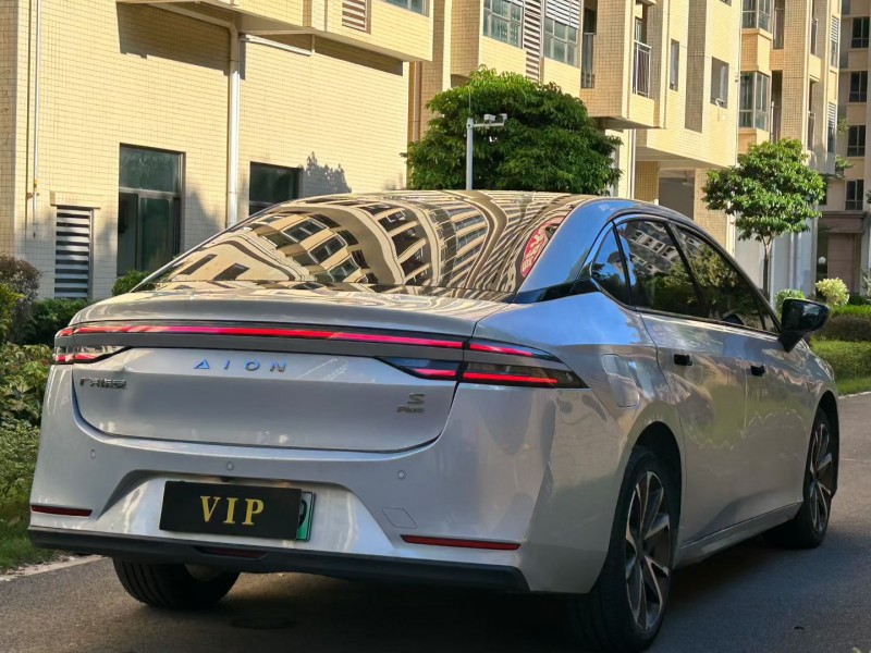 东莞22年传祺埃安S8