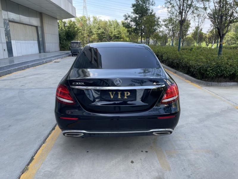 东营17年奔驰E9