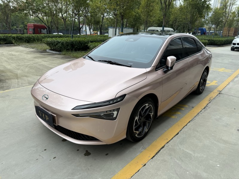 济宁24年传祺埃安S2