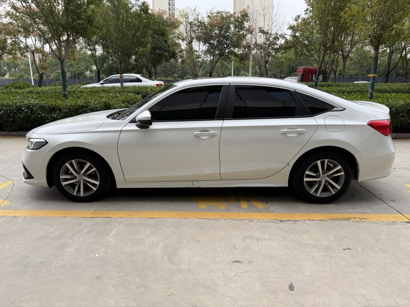 济宁24年本田思域8