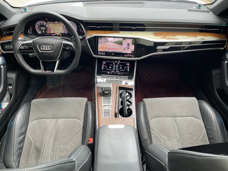 济宁19年奥迪A6L4