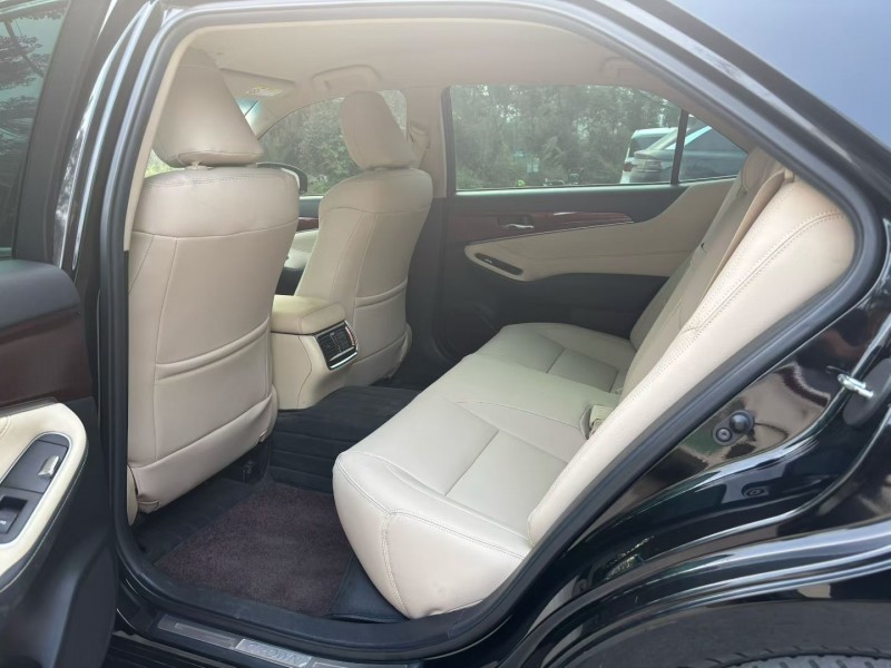 徐州15年丰田皇冠2