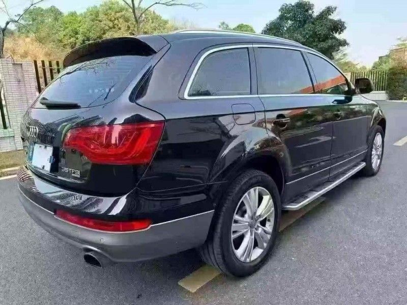 东莞13年奥迪Q78