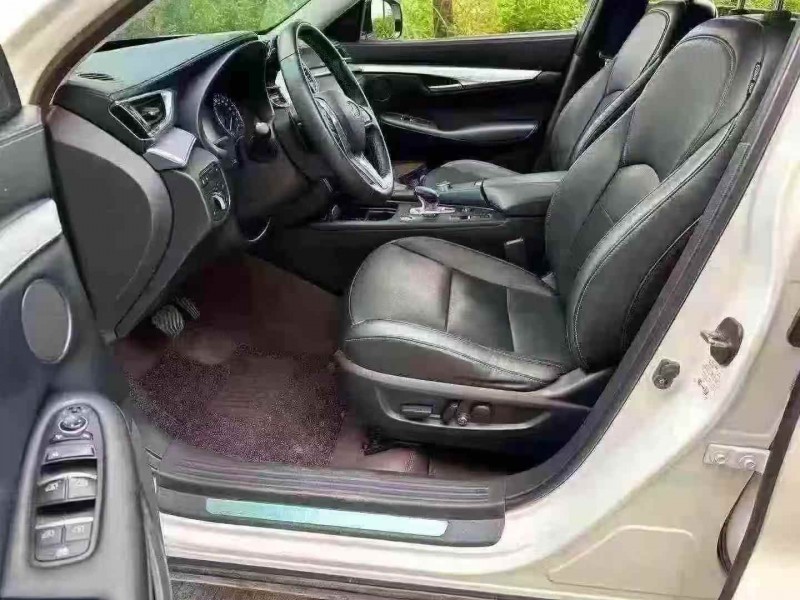 东莞20年英菲尼迪QX504