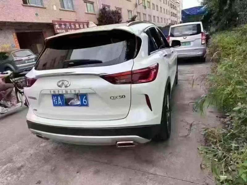 东莞20年英菲尼迪QX509