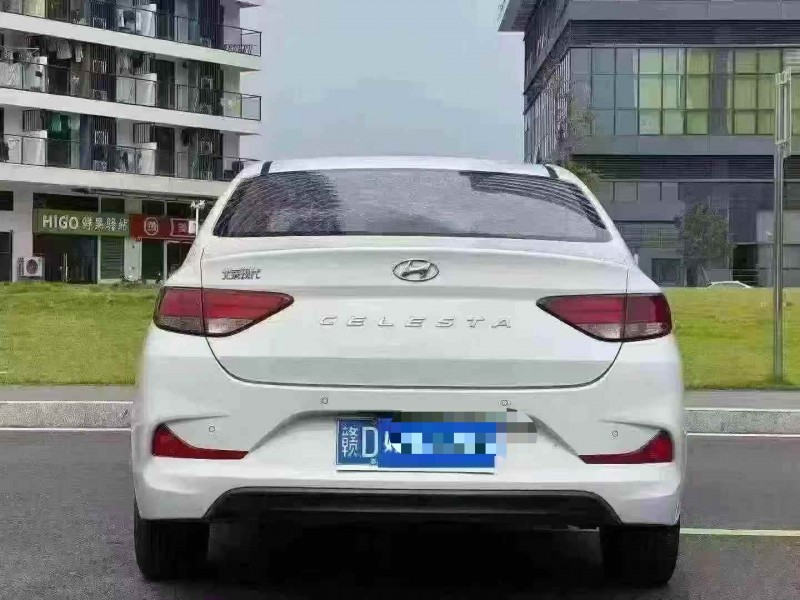 东莞19年现代悦动6