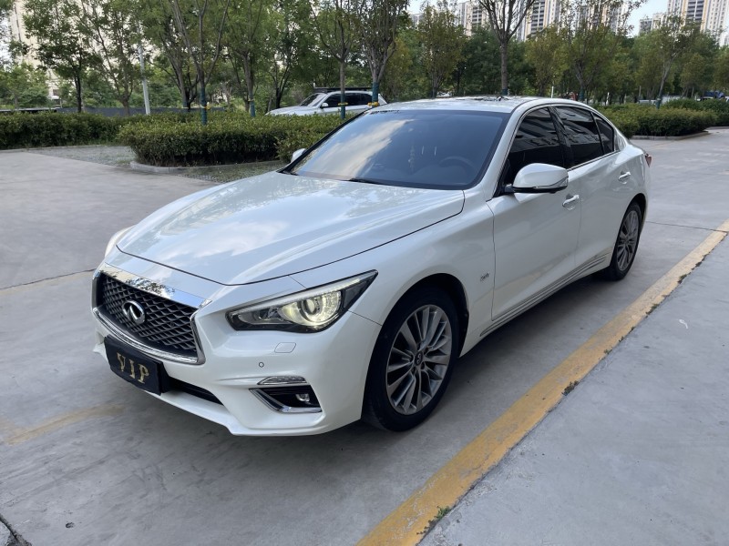 济宁19年英菲尼迪Q50L7