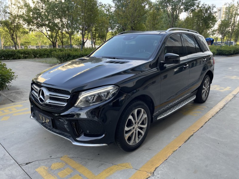 济宁16年奔驰GLE3