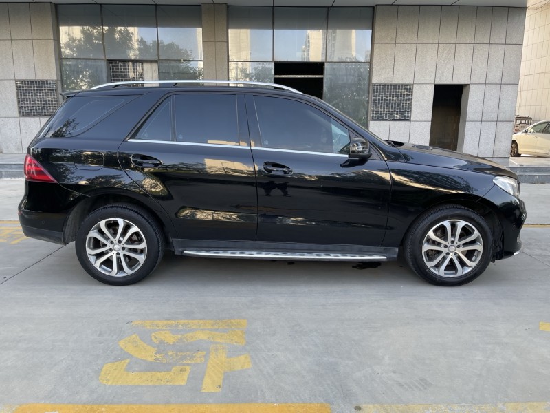 济宁16年奔驰GLE7