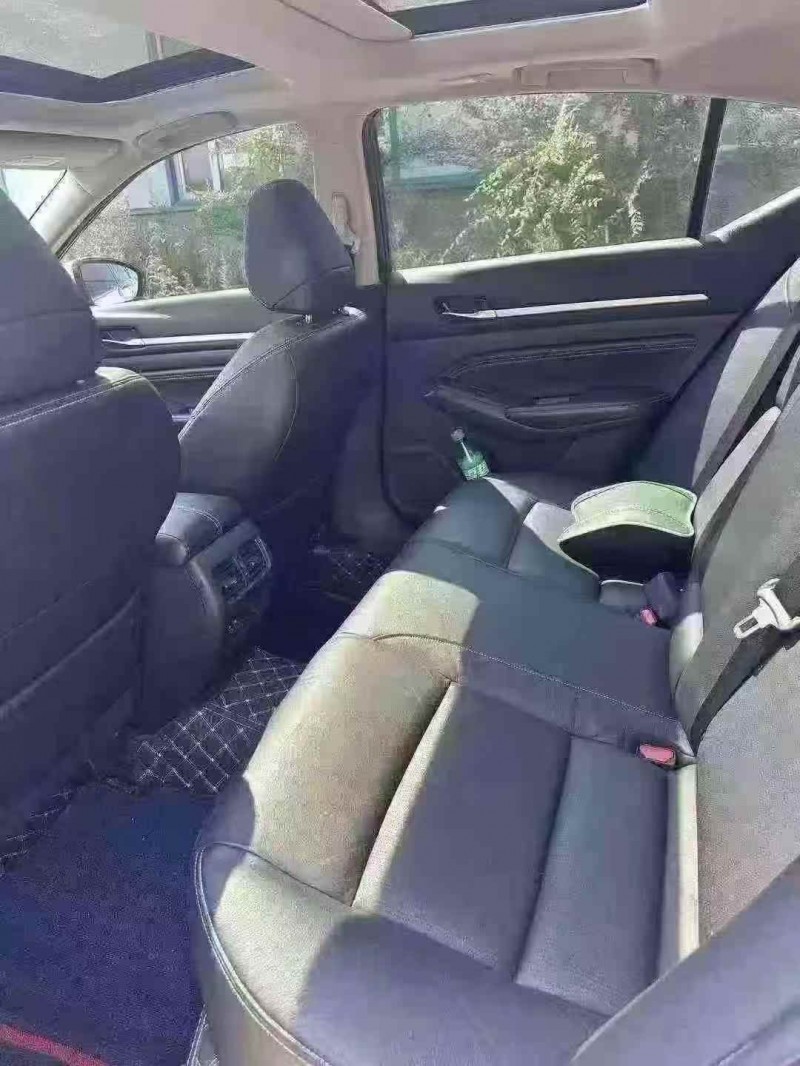 东莞21年日产天籁4