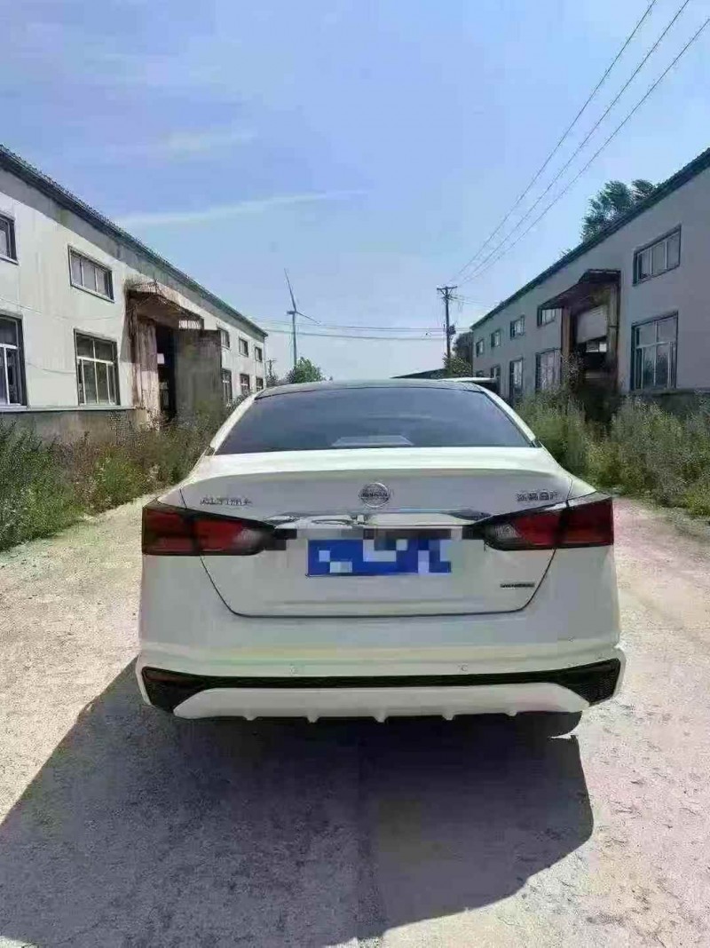 东莞21年日产天籁8