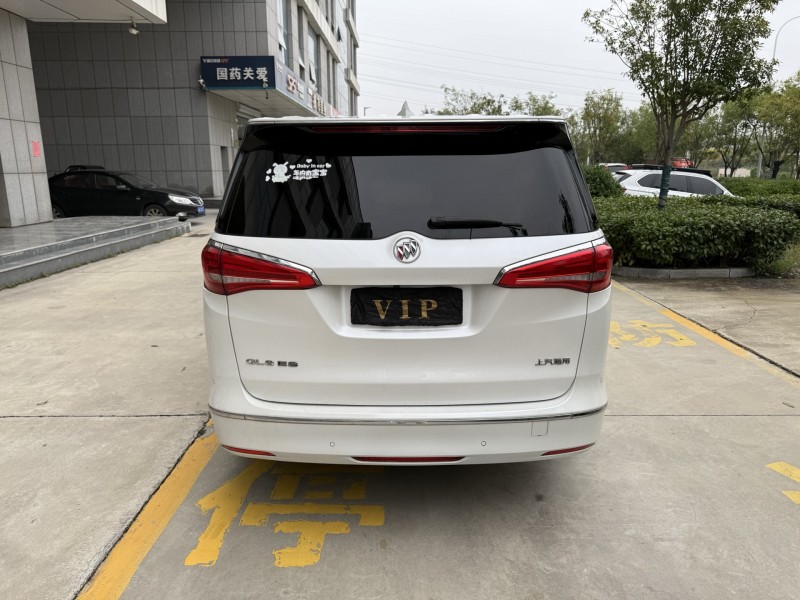 济宁18年别克GL89