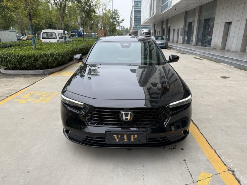 济宁23年本田雅阁1