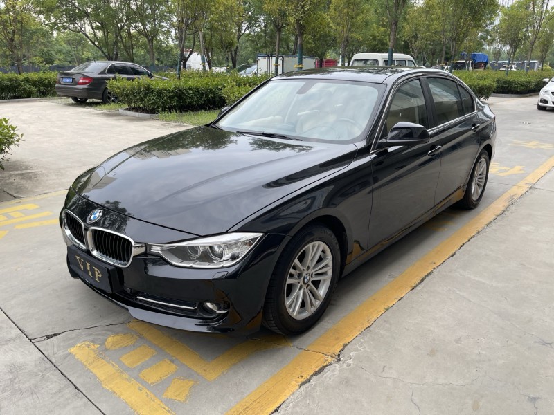 济宁12年宝马3系3