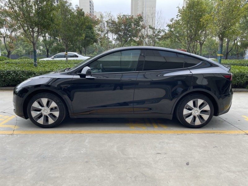 济宁23年特斯拉MODEL Y8