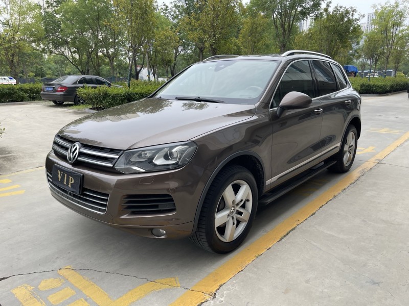 济宁14年大众途锐3