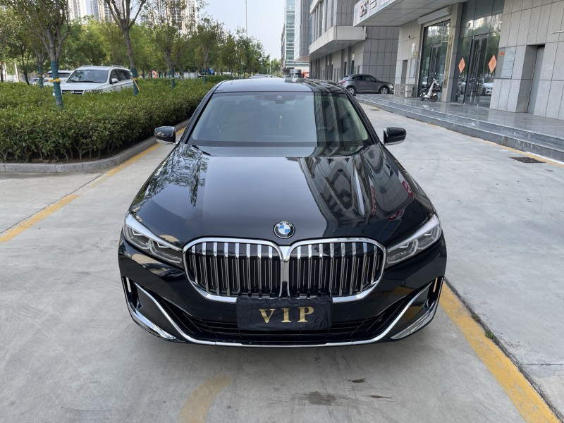 济宁21年宝马7系1