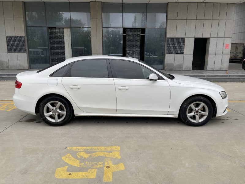 济宁13年奥迪A4L8