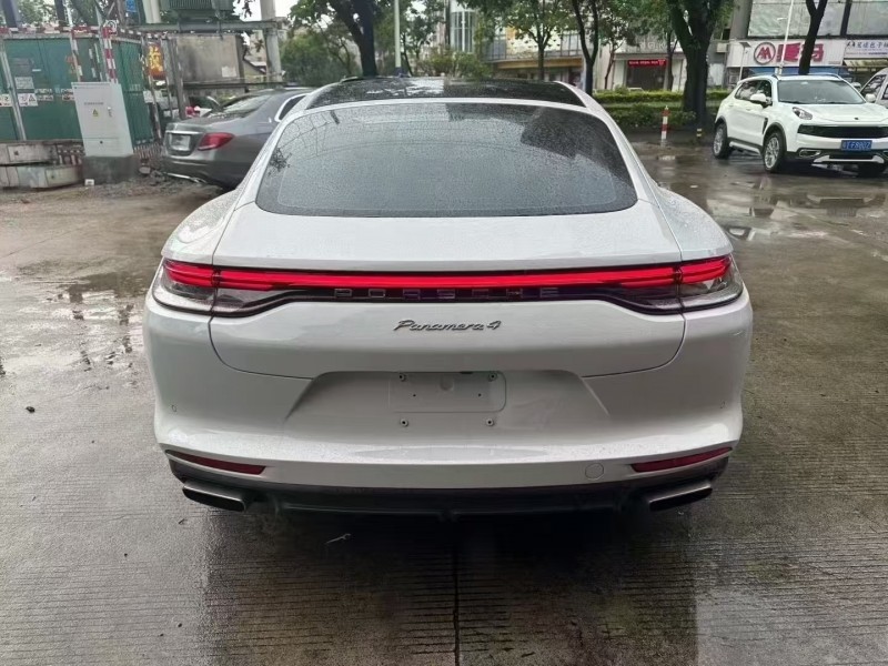 广州23年保时捷帕拉梅拉9