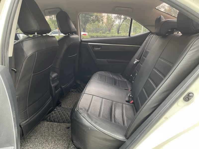 济宁19年丰田卡罗拉4