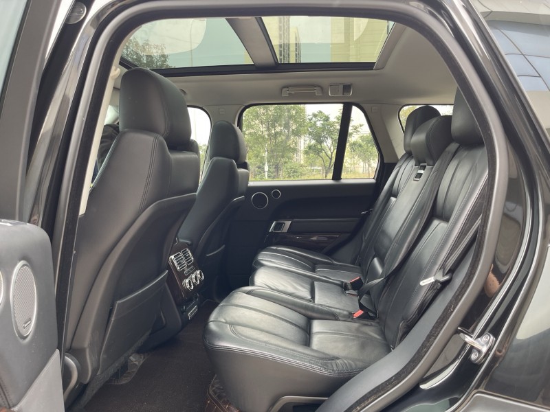 济宁16年路虎揽胜行政8