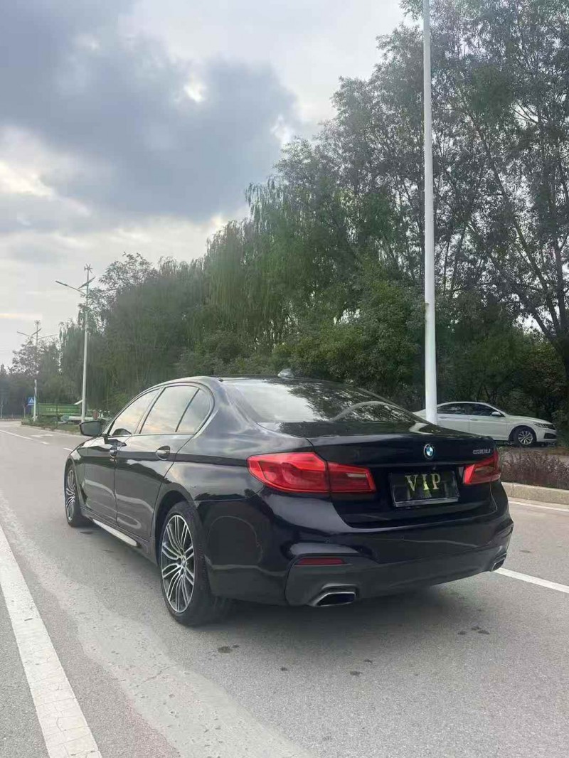 枣庄17年宝马5系9