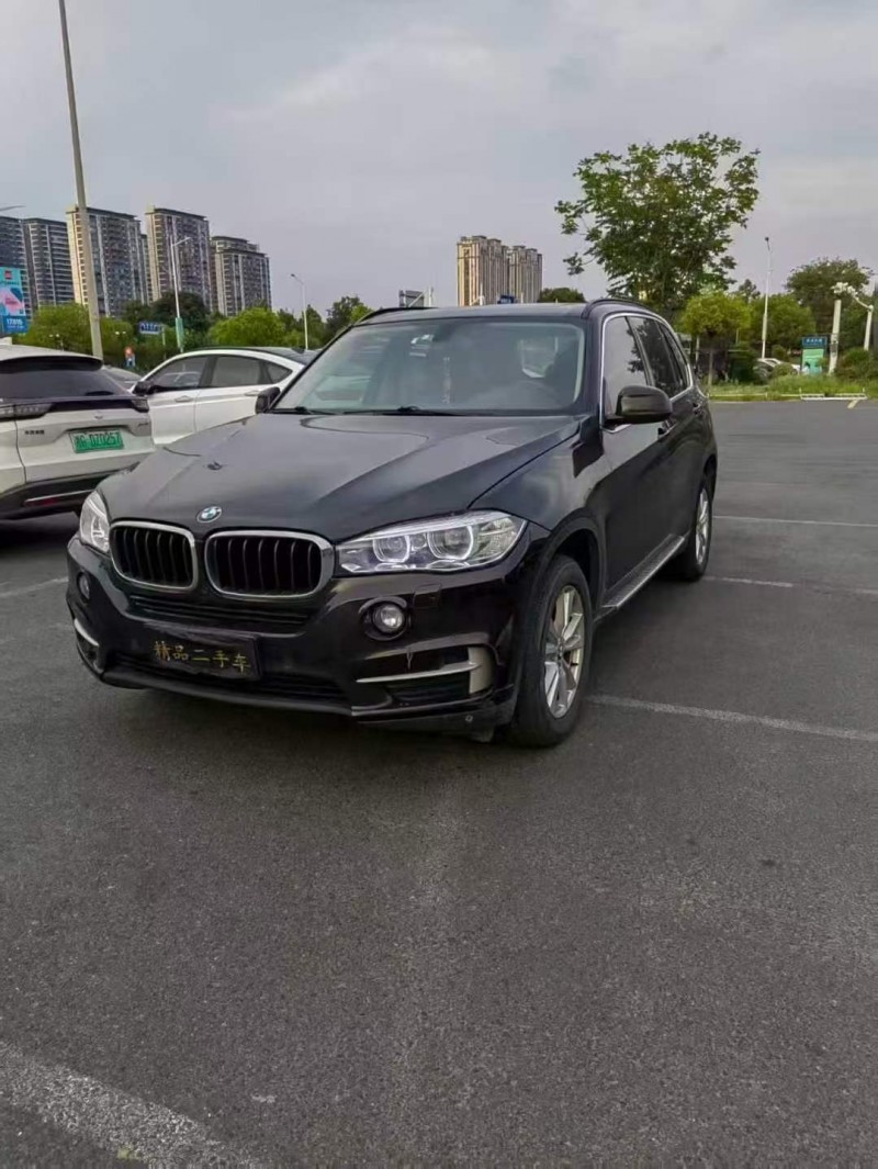 金华15年宝马X52