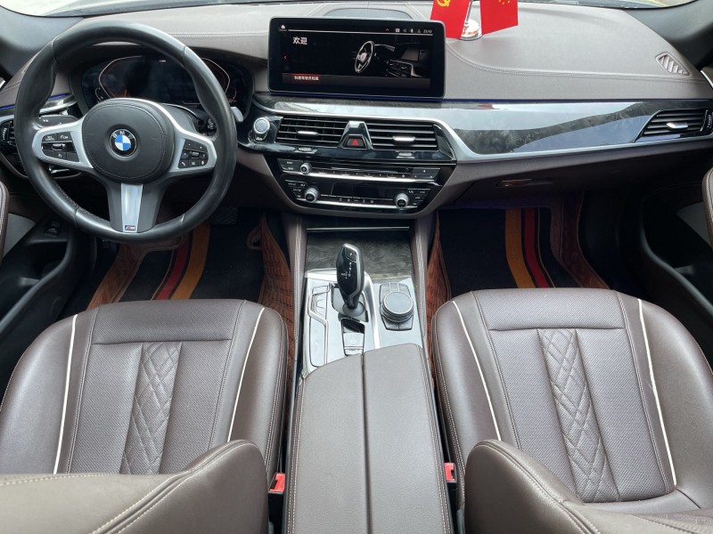 济宁23年宝马5系5