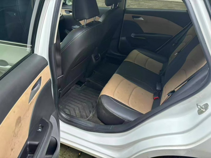 亳州22年雪佛兰科鲁兹5