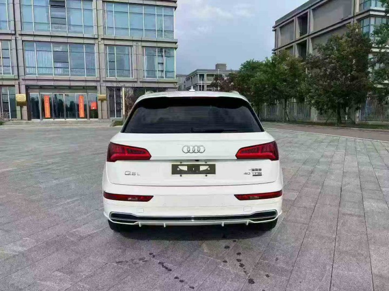 苏州21年奥迪Q58